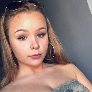 Meet your Posher, Natalie